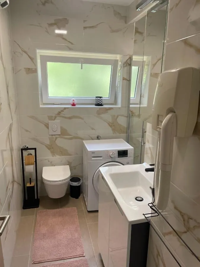 Lory Apartmani دْغاماي