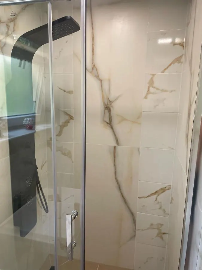 Lory Apartmani دْغاماي شقة