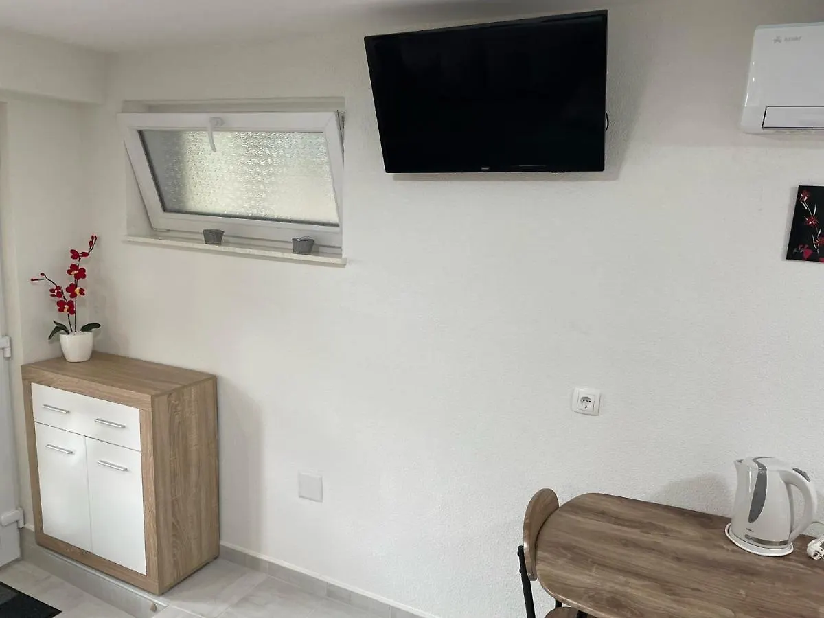 Lory Apartmani Dramalj Apartment