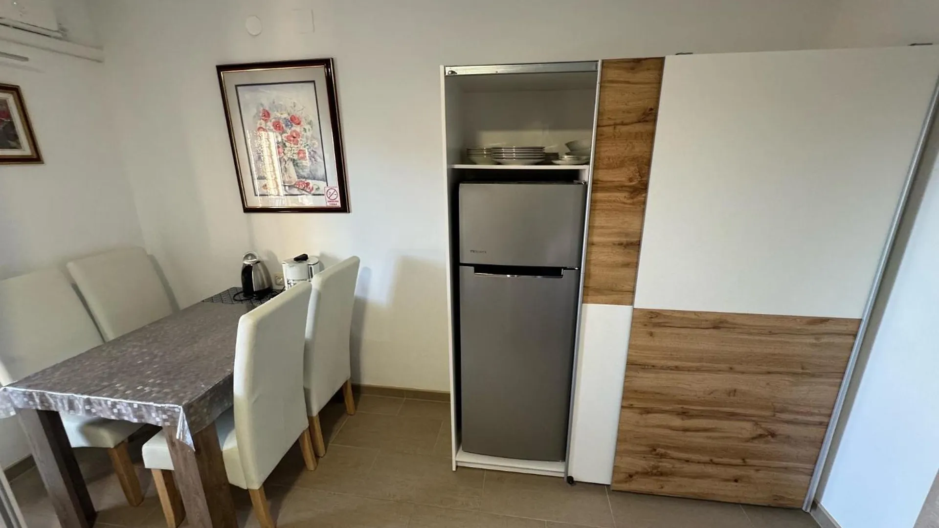 Lory Apartmani Dramalj Apartment