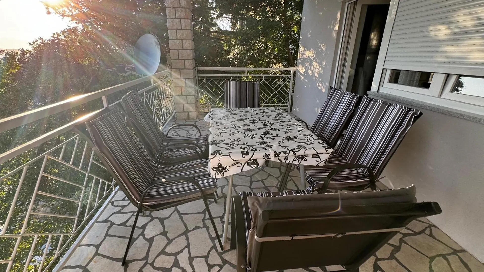 Lory Apartmani دْغاماي شقة